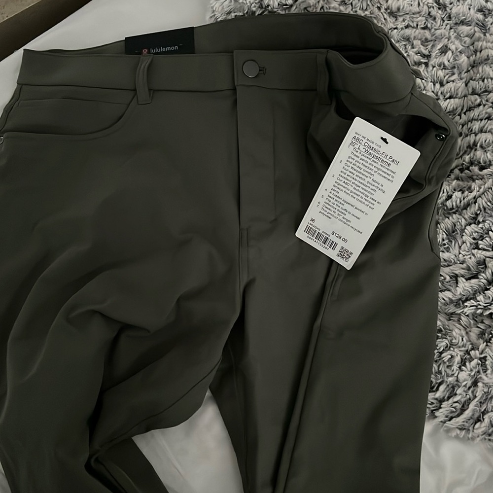 Men’s lululemon abc pant